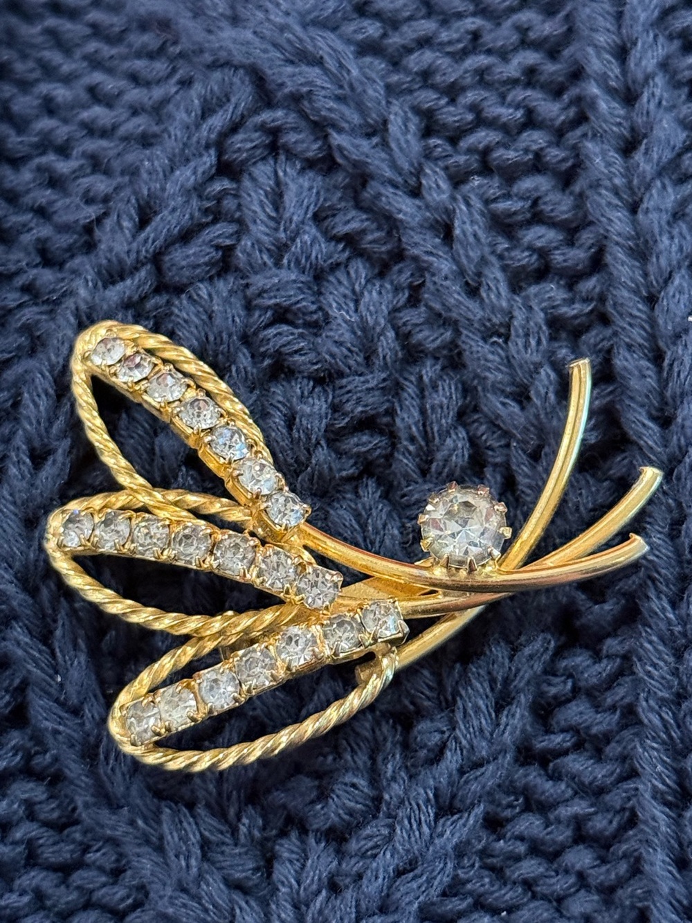 Vintage Gold-Tone Clear Rhinestone Ribbon Spray Brooch Pin